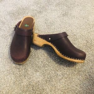 Maguba Swedish clogs